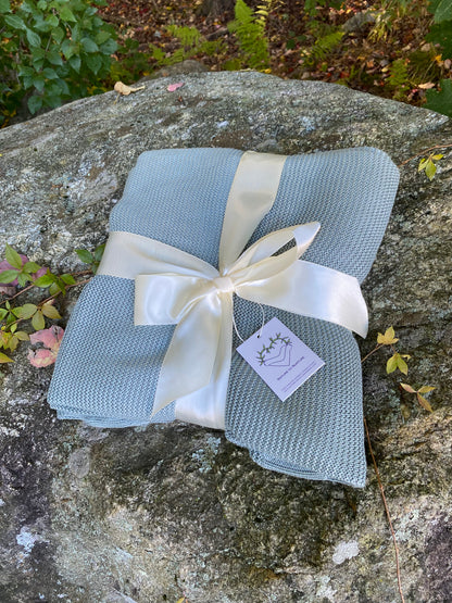 The Original. Bamboo Throw Blanket with Aromatherapy