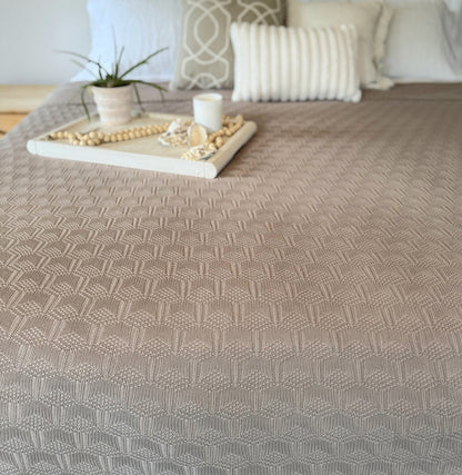 The Dreamer. Grand Bamboo Blanket